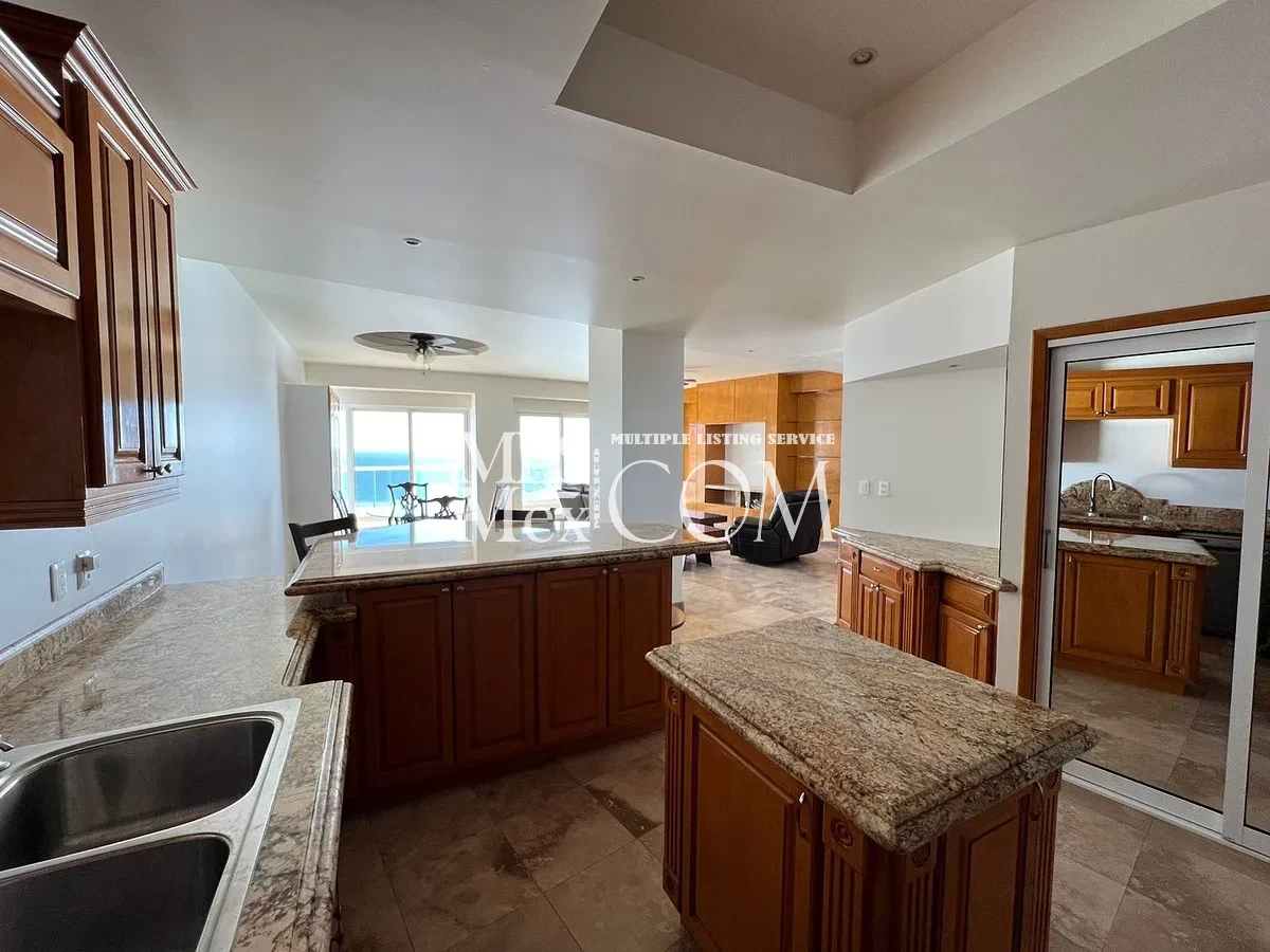 Oceanfront Condo for Rent in Las Palmas, Rosarito | 🛏️ 2 Bedrooms | Beachfront | Furnished or Unfurnished | Resort Amen