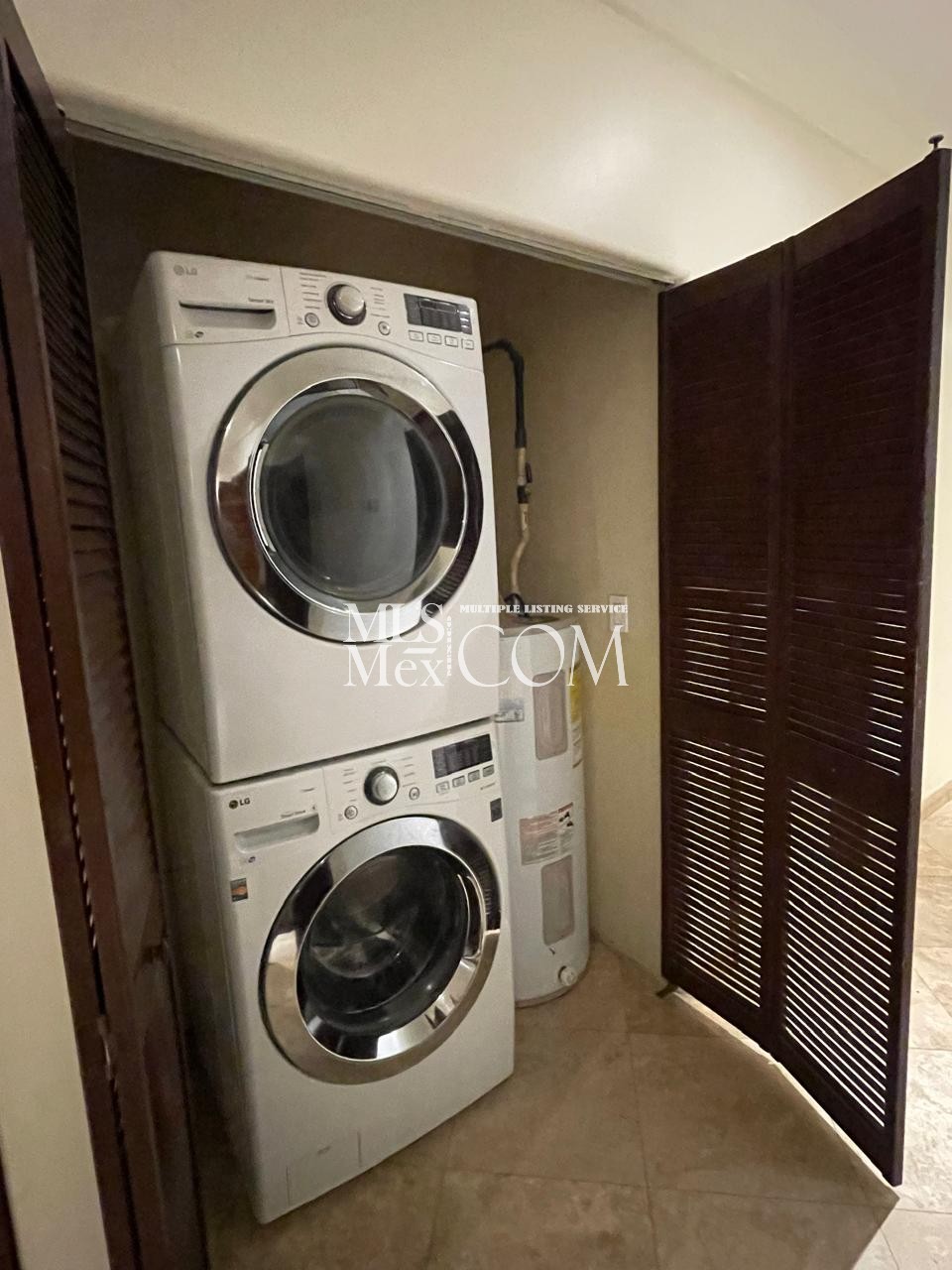 🌊 Ocean View Condo for Rent at Las Olas Grand Rosarito – Furnished 2BR Beachfront Rental Near K38