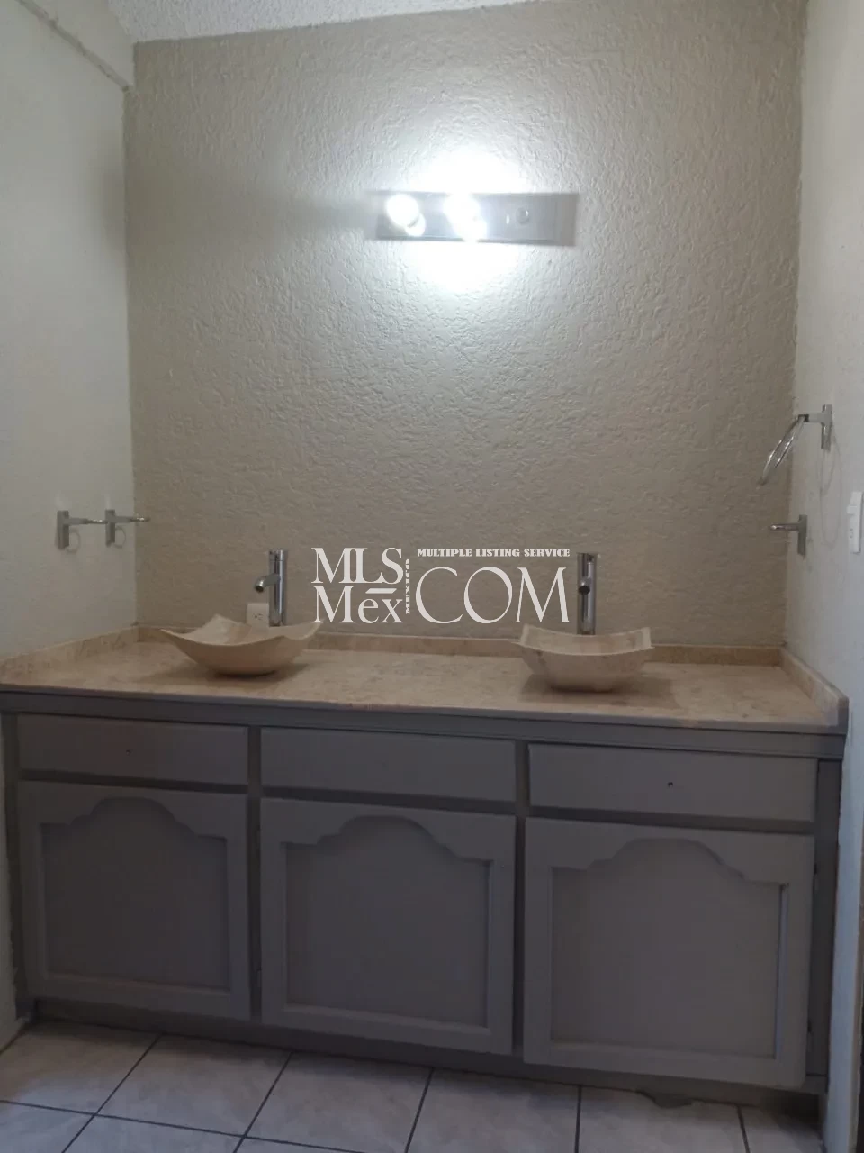 🏡 5-Bedroom House for Rent in Villa Floresta, Rosarito | Gated Community