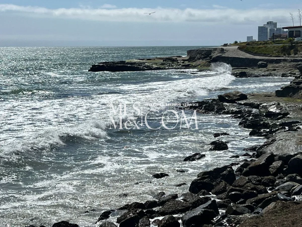 Luxury Oceanfront Villa for Rent in Las Gaviotas, Rosarito