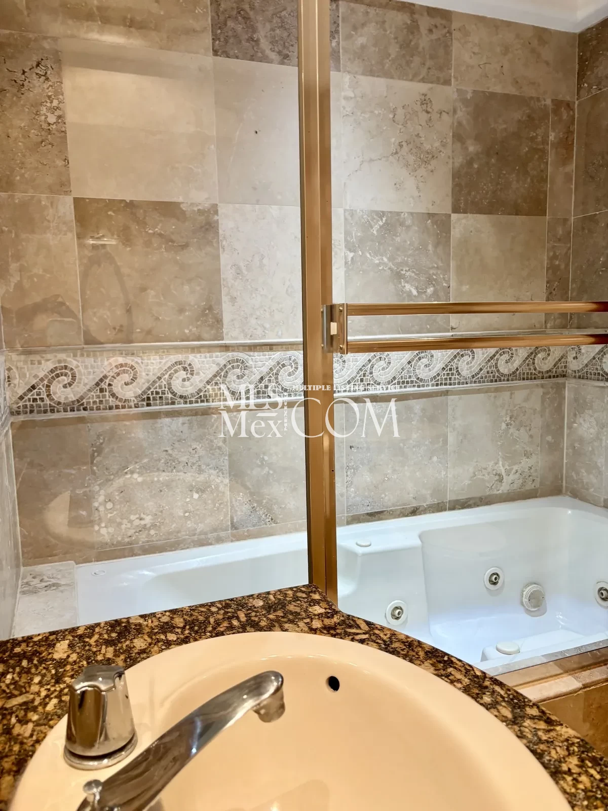 Luxury Oceanfront Condo for Rent in La Jolla Real, Playa Encantada | 2BR 🛏️2BA 🛁 Resort Amenities