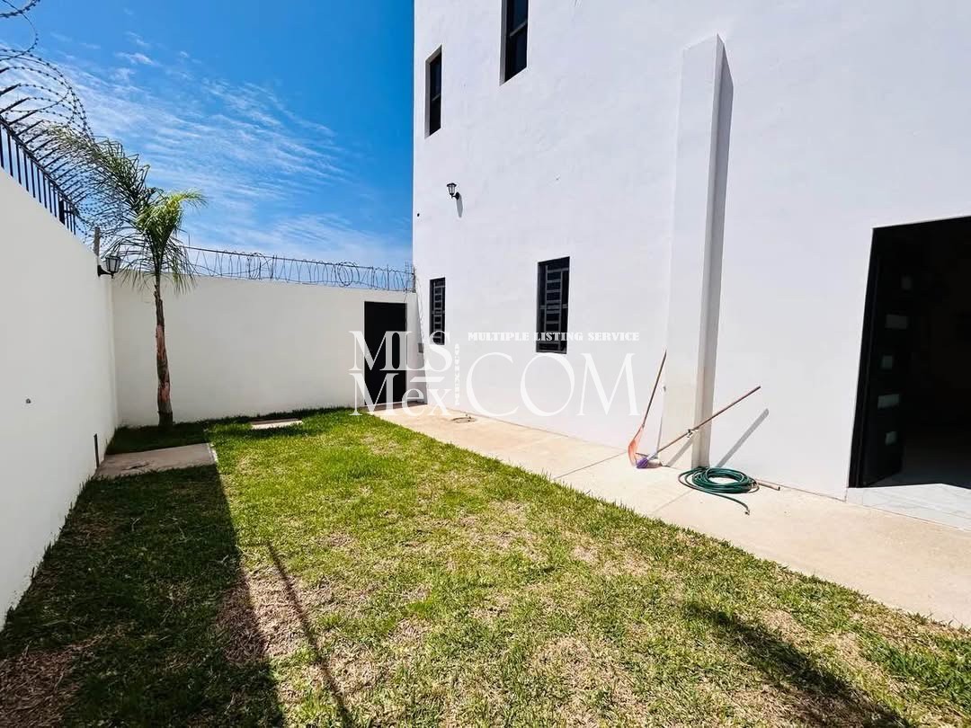 🏡 Hacienda-Style 3BR Home for Rent in Rosarito | Ocean View | Pet Friendly | 35 Min to US Border  ⸻