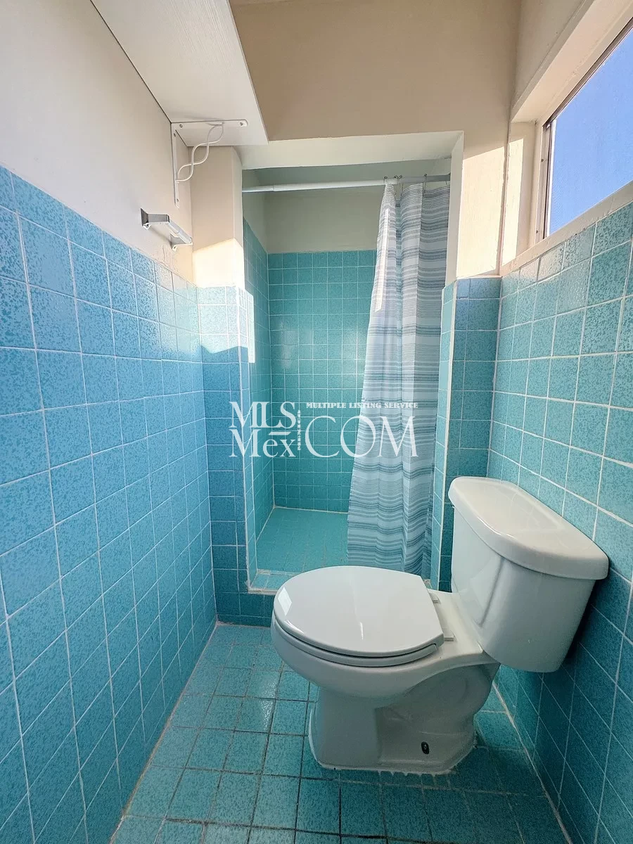 🏡 4-Bedroom Pet-Friendly House for Rent in Central Rosarito | $1,200 USD