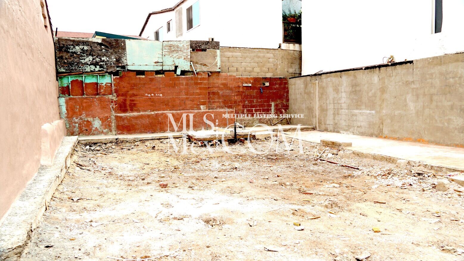 🏡 150 m² Lot for Sale in La Fuente 23 | Downtown Rosarito | Walk to the Beach | Near U.S. Border