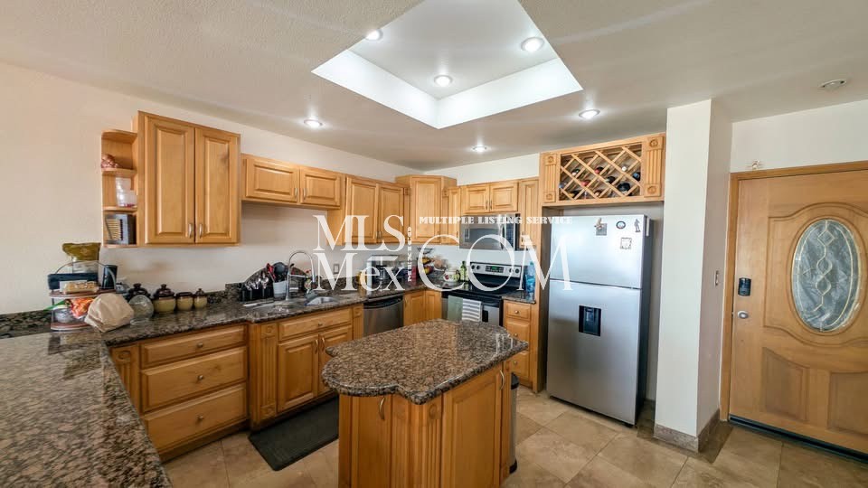 🌊 Oceanfront 2-Bedroom Condo for Sale in Rosarito, Baja California | 8th Floor | $399,900 USD