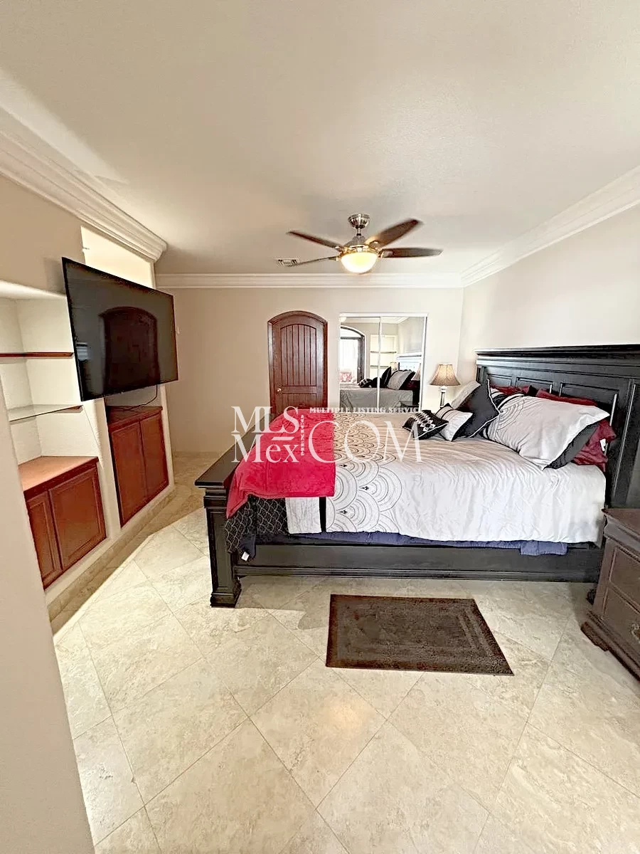 2BR 1,500ft Condo in Rosarito | Gated Community | 30 Min to US Border