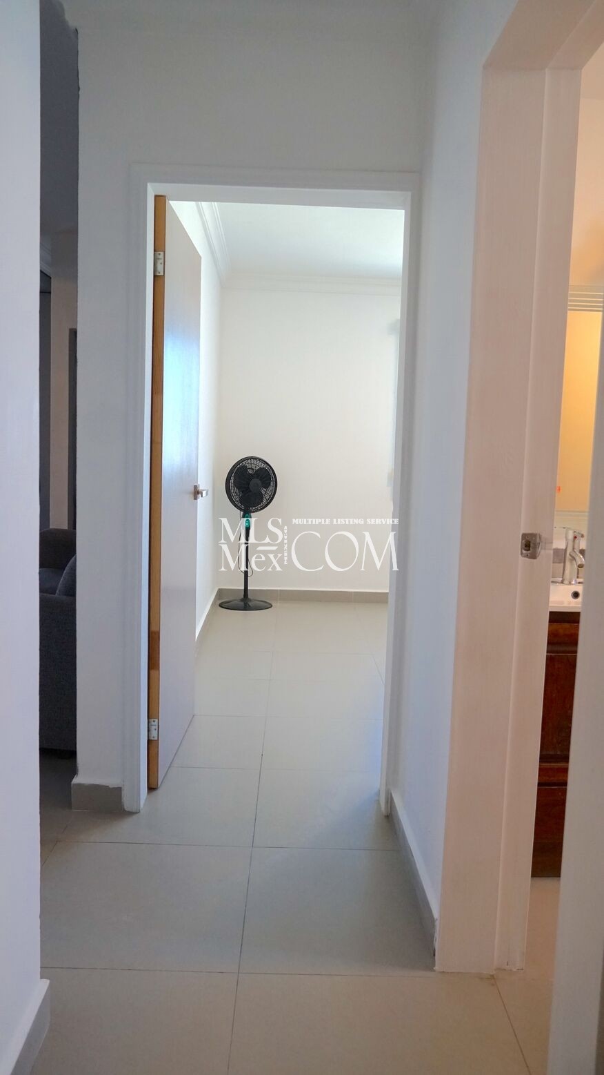 Paseo El Morro #1 – Your Ground-Floor Beach Escape– $900/Month (Utilities Included)